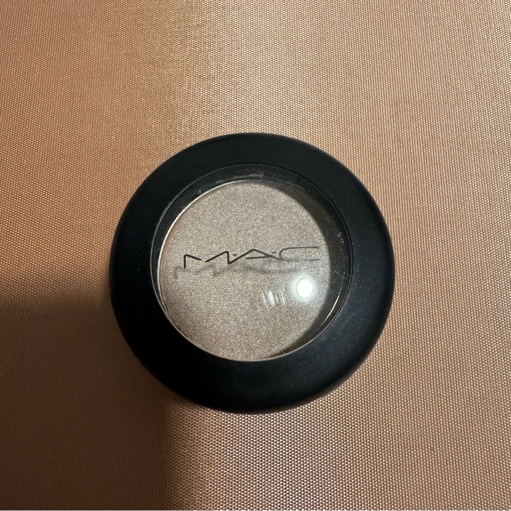 MAC Eyeshadow in Naked Lunch